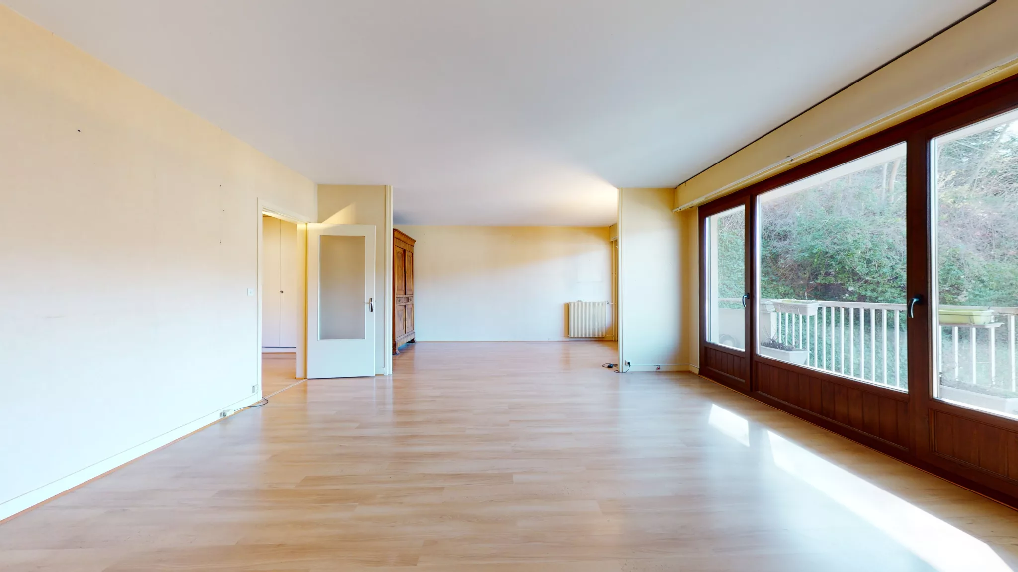 1264-4ad409ce Appartement T3 de 80m2 + Parking + Cave + Balcon à Bougival