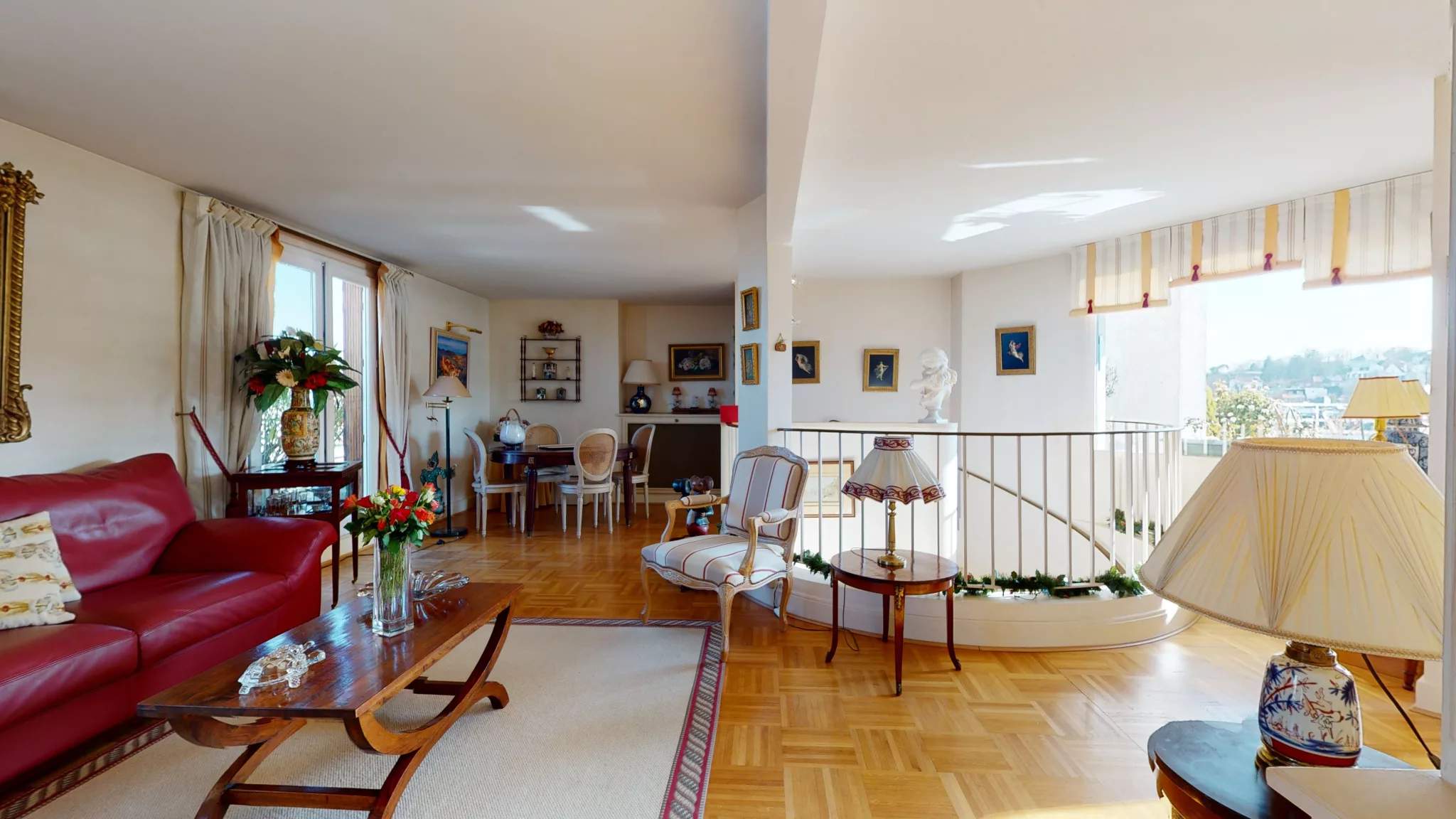 1267-2c50f5a2 Duplex T3 de 93m2 + Parking + Cave + Terrasse + Balcon à Meudon