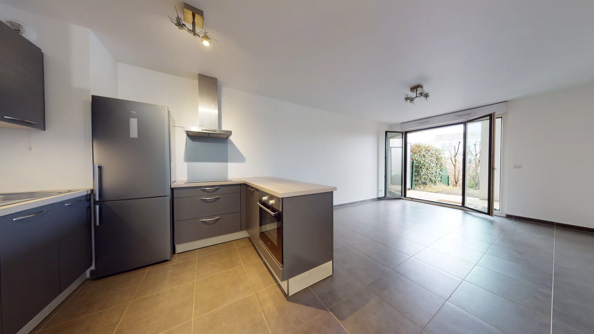 1304-8c6fe374 Appartement T3 de 69m2 + Parking + Terrasse + Balcon à Issy-les-Moulineaux