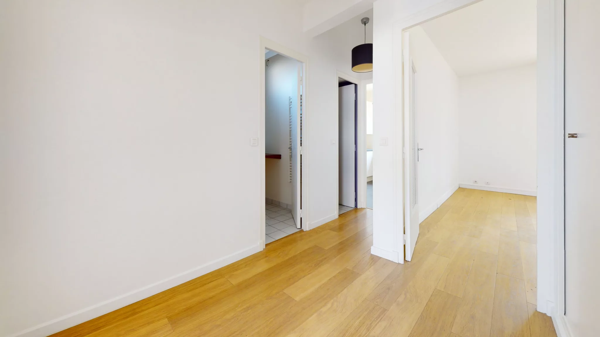 1306-41b08c27 Appartement T3 de 77m2 + Parking + Cave + Terrasse à Sèvres