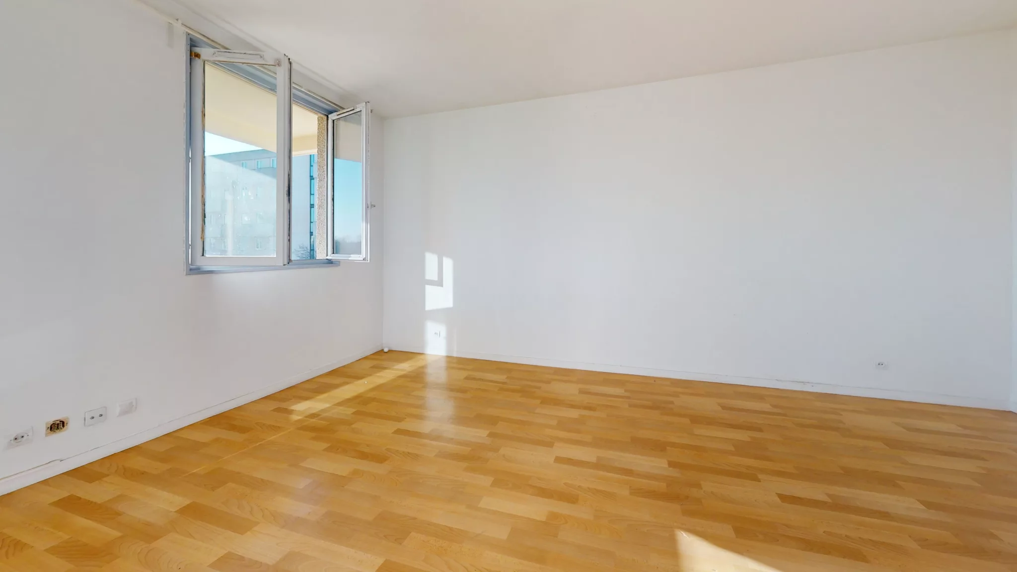 1334-36aab55b Appartement T2 de 54m2 + Parking + Balcon à Montigny-le-Bretonneux