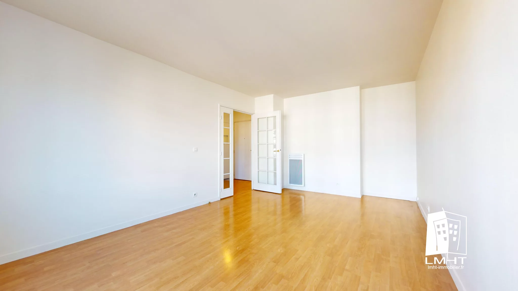 fr92-252-856145a5 Appartement T2 de 43m2 + Parking + Cave à Issy-les-Moulineaux
