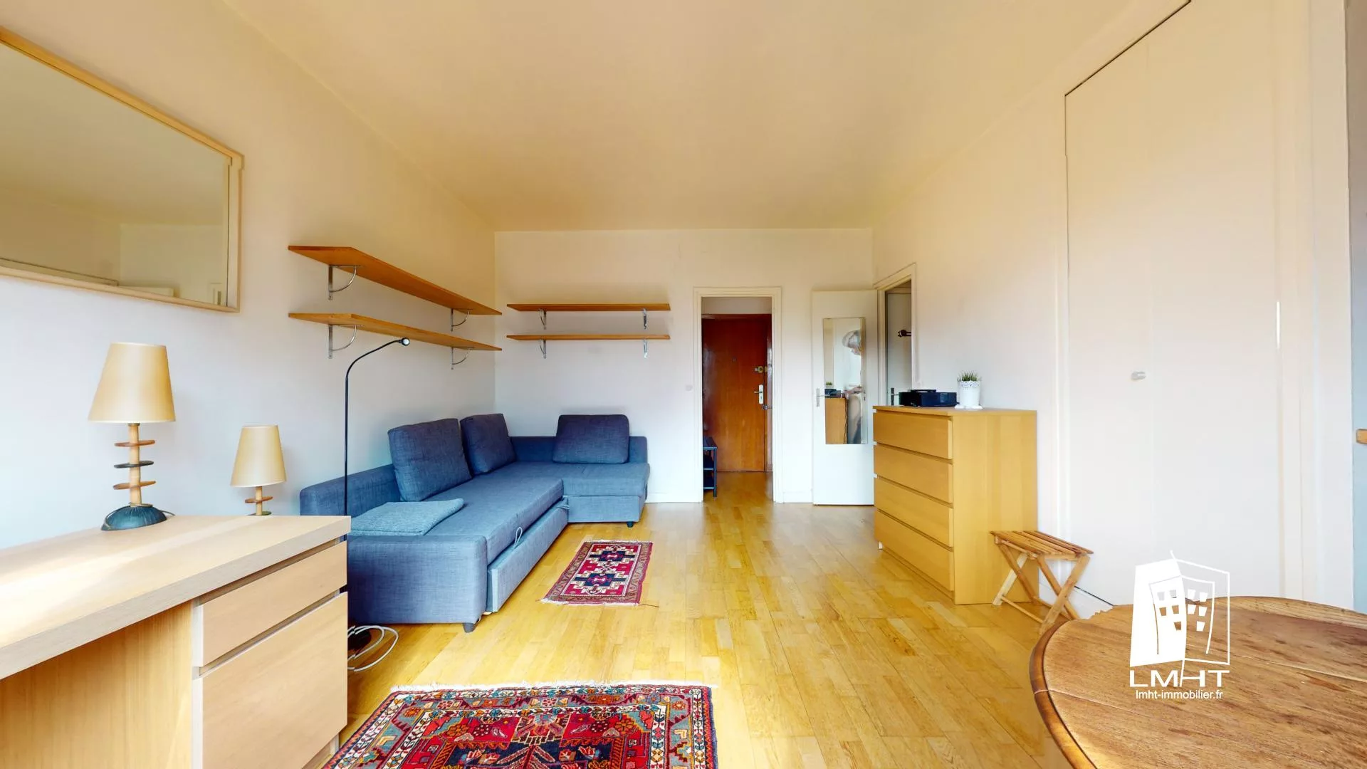 fr75-300-7f67d966 Studio de 27m2 + Cave + Balcon à Paris