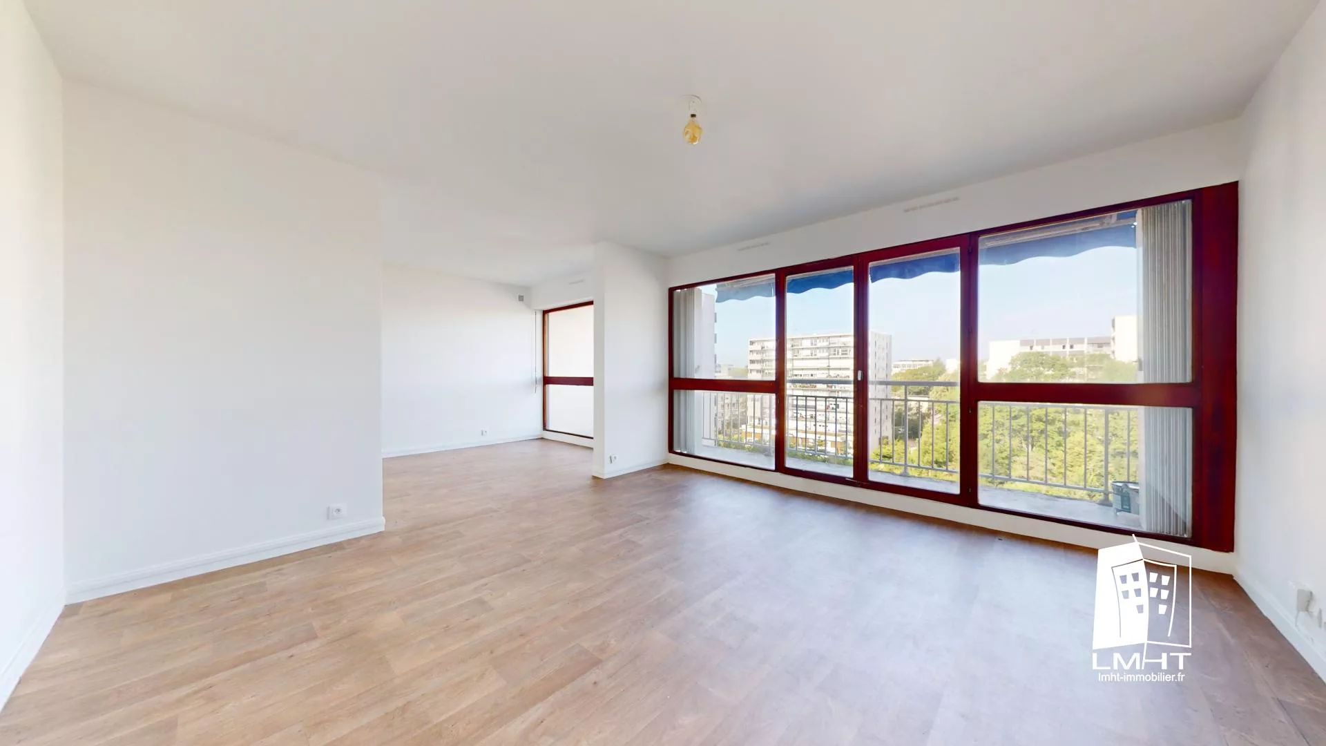 fr78-310-67252381 Appartement T4 de 80m2 + Parking + Cave + Terrasse + Balcon à Vélizy-Villacoublay