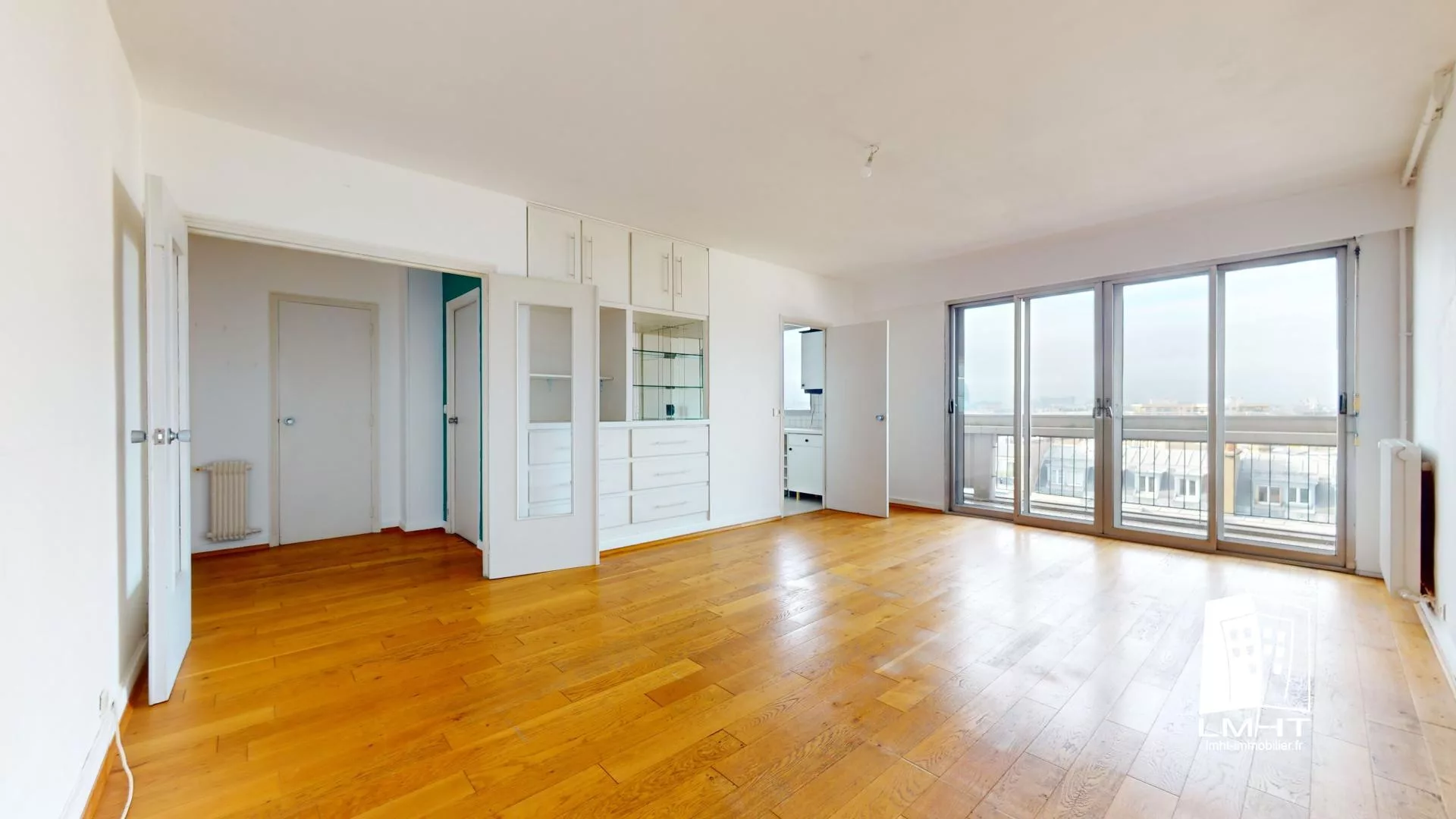 fr75-322-722280b2 Studio de 39m2 + Cave + Terrasse à Paris