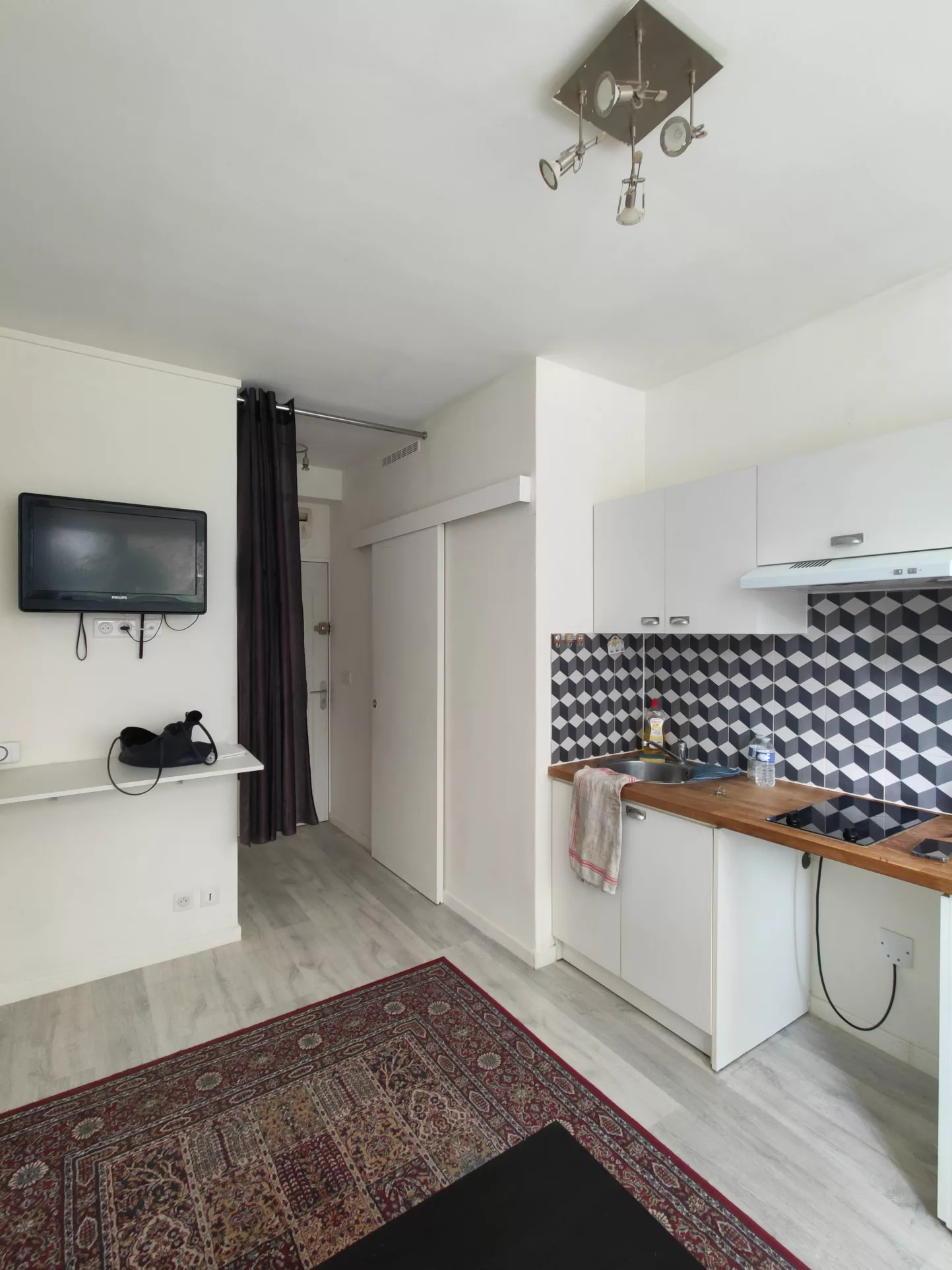 fr75-326-2f4dc448 Appartement de 14m2 à Paris