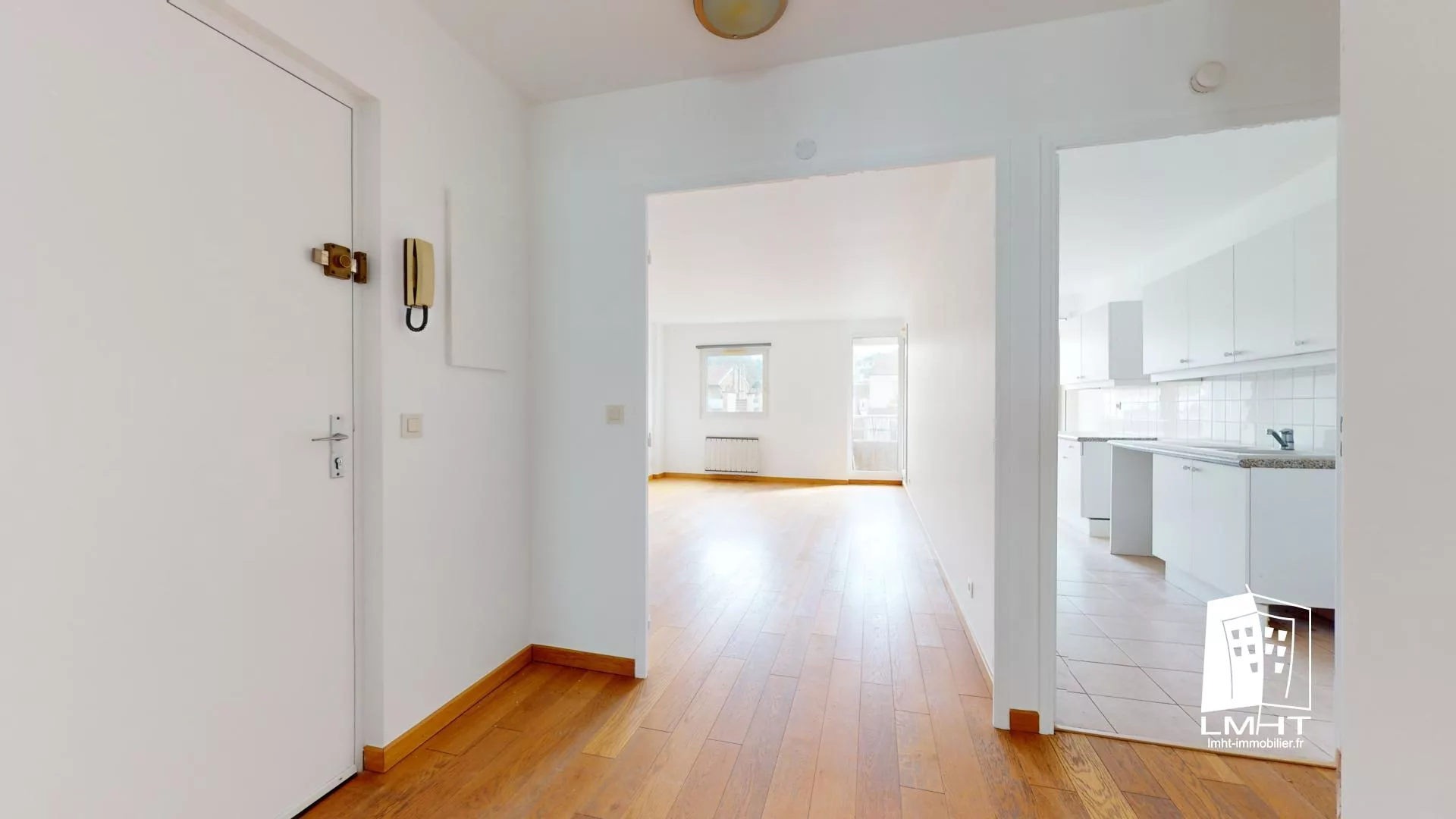 fr92-325-8ccb280f Appartement T3 de 68m2 + Parking + Terrasse + Balcon à Sèvres