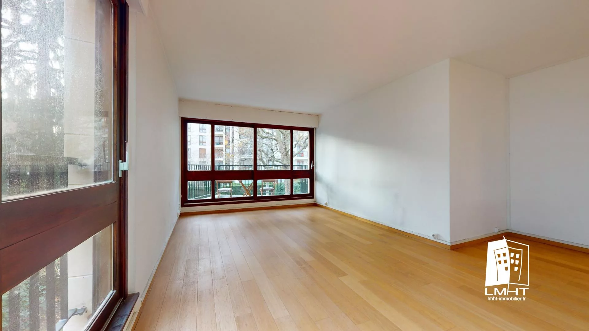 fr78-334-af7c15d2 Appartement T2 de 51m2 + Parking + Cave + Balcon à Le Chesnay
