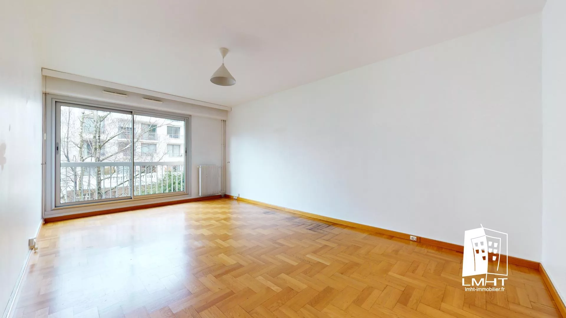 fr92-364-bec13dde Appartement T2 de 53m2 + Parking + Cave + Balcon à Neuilly-sur-Seine