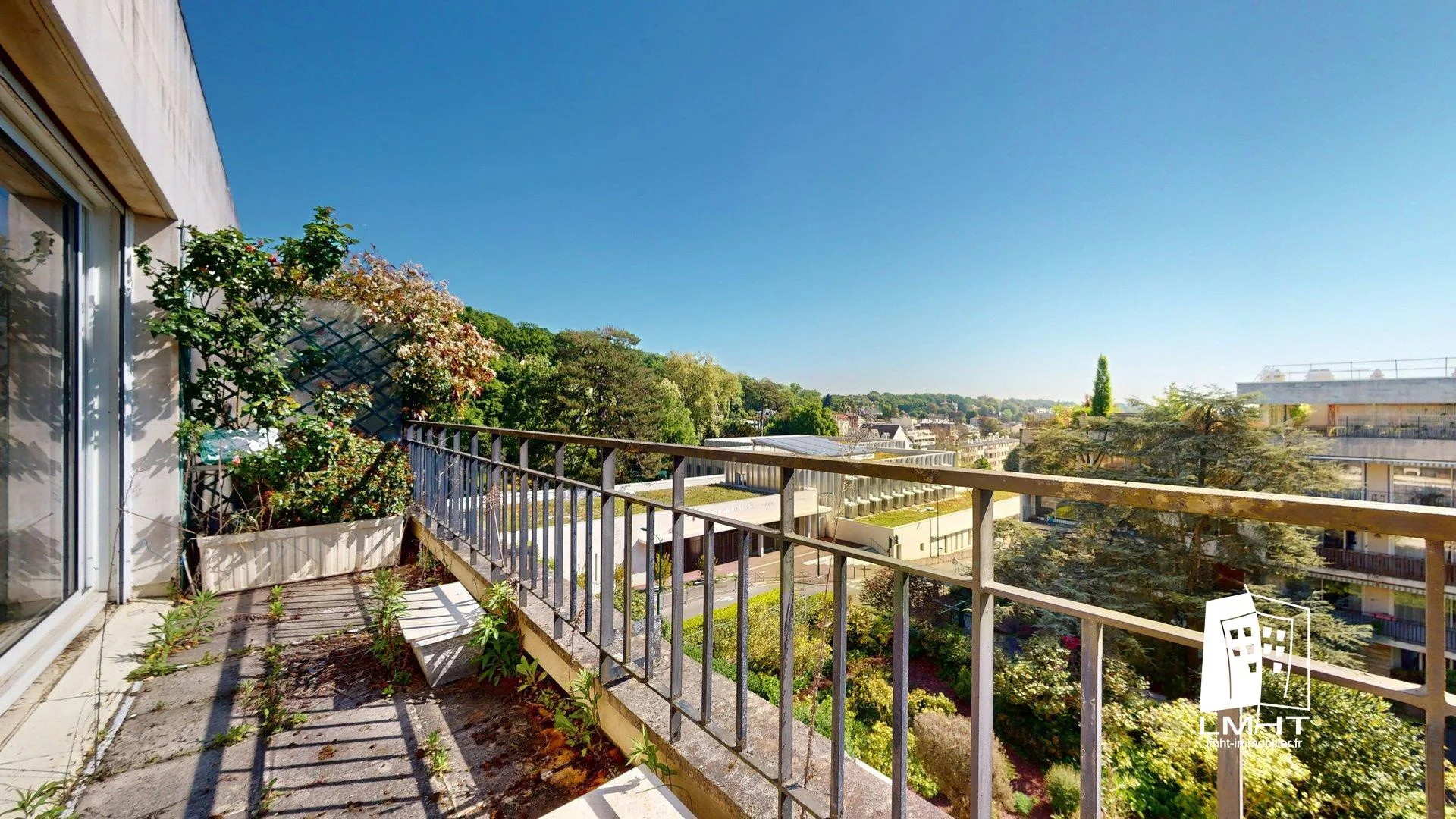 fr92-389-64913ad3 Appartement T4 de 130m2 + Parking + Cave + Balcon à Ville-d’Avray