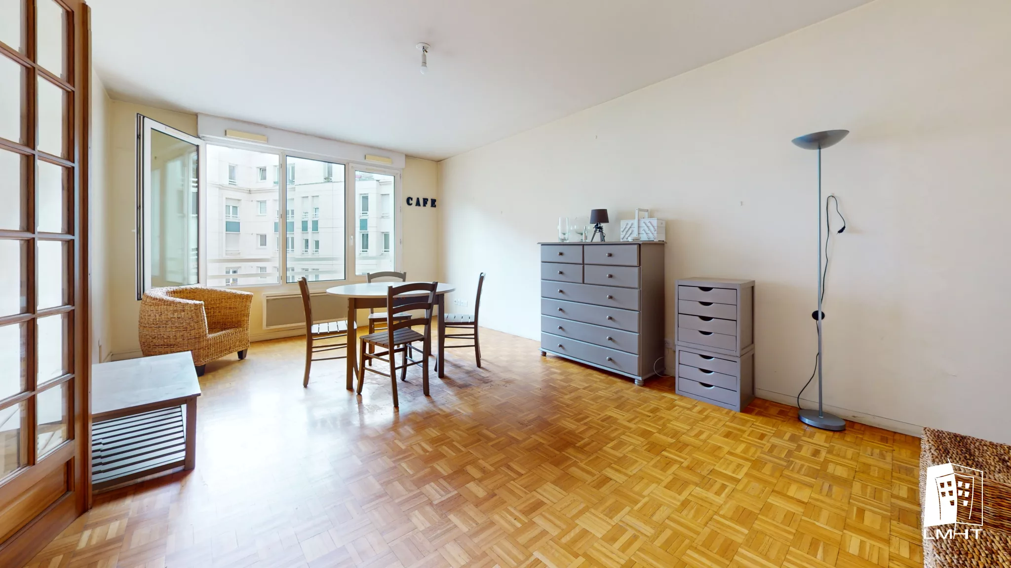 fr92-390-2ebdf191 Appartement T2 de 53m2 + Parking + Cave à Sèvres