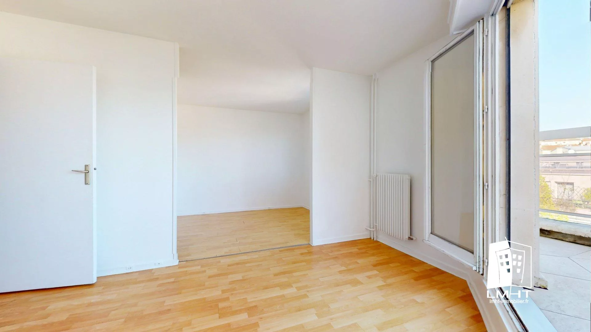 fr95-385-5a2e16fa Appartement T2 de 29m2 + Parking + Cave + Terrasse à Suresnes