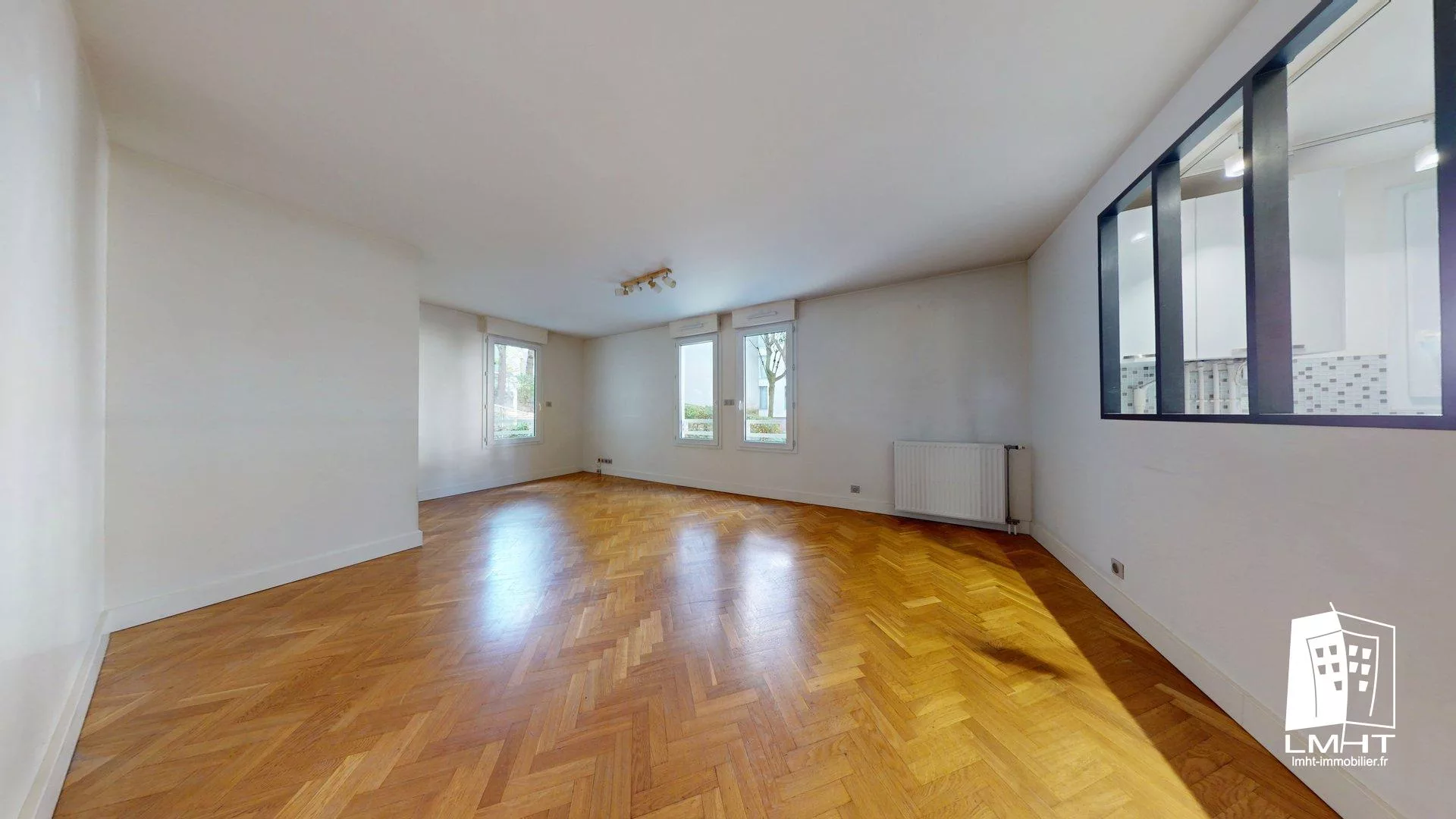 fr92-431-a70f12a0 Appartement T3 de 73m2 + Parking + Cave à Sèvres