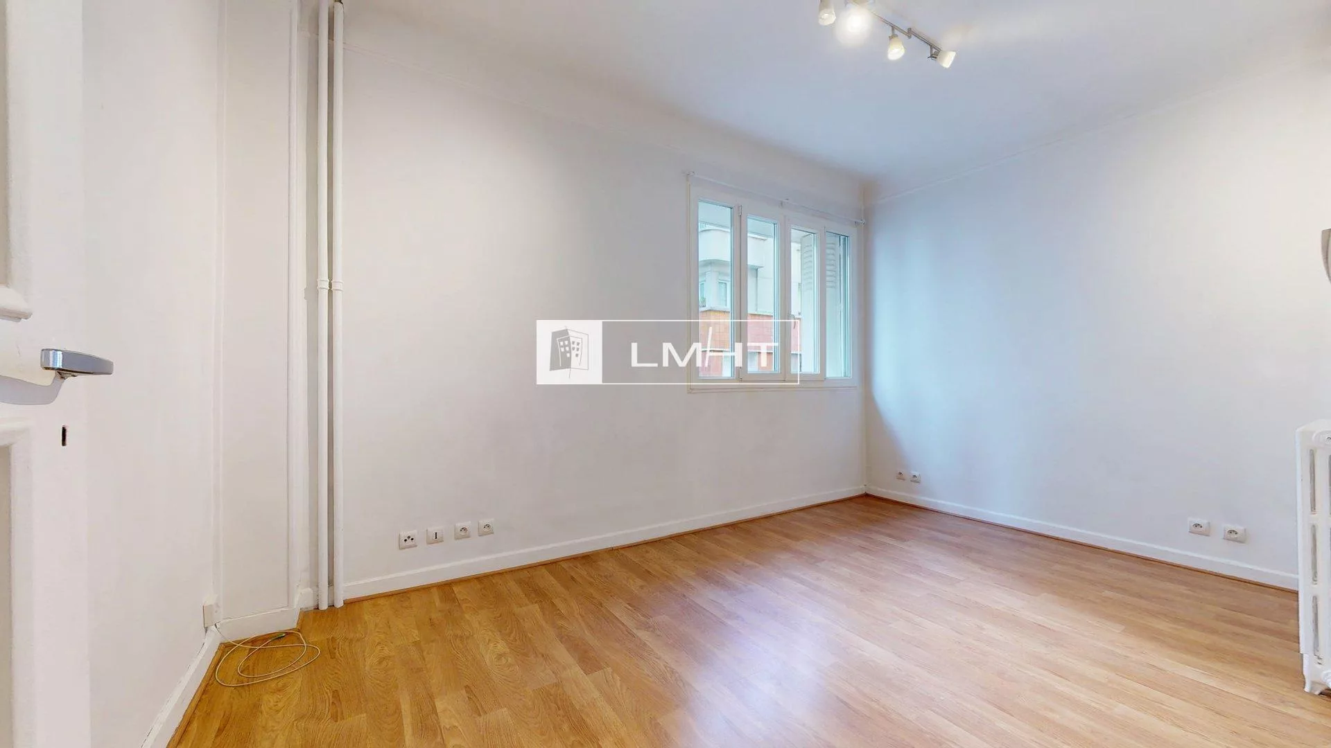 fr92-449-8ab403f2 Studio de 22m2 + Cave à Boulogne-Billancourt