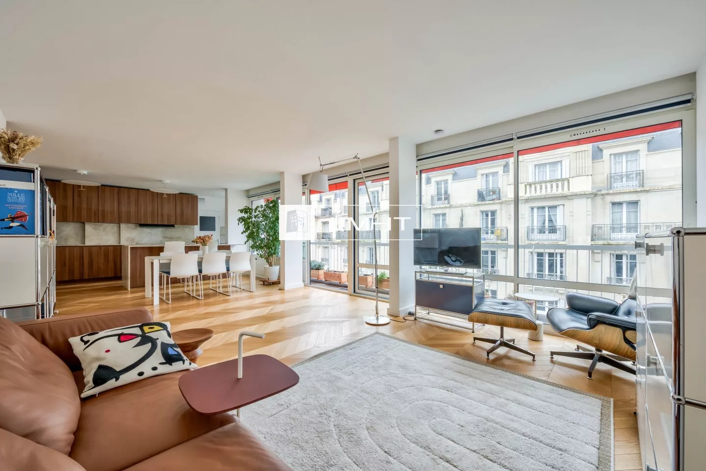 fr75-457-865db34d Appartement T4 de 108m2 + Parking + Cave + Balcon à Paris