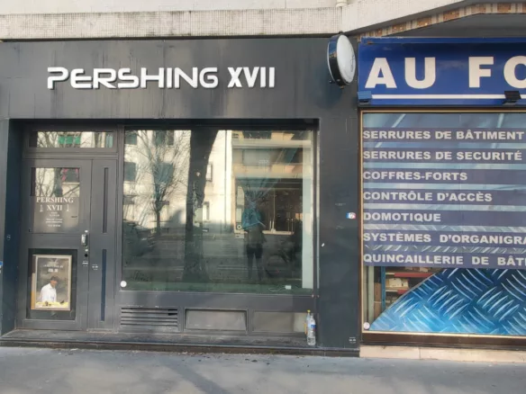 Murs Commerciaux de 51m2 à Paris