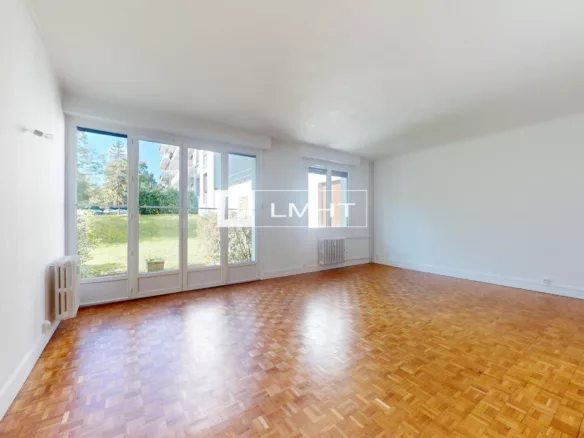 Appartement T3 de 64m2 + Cave + Terrasse à Sèvres