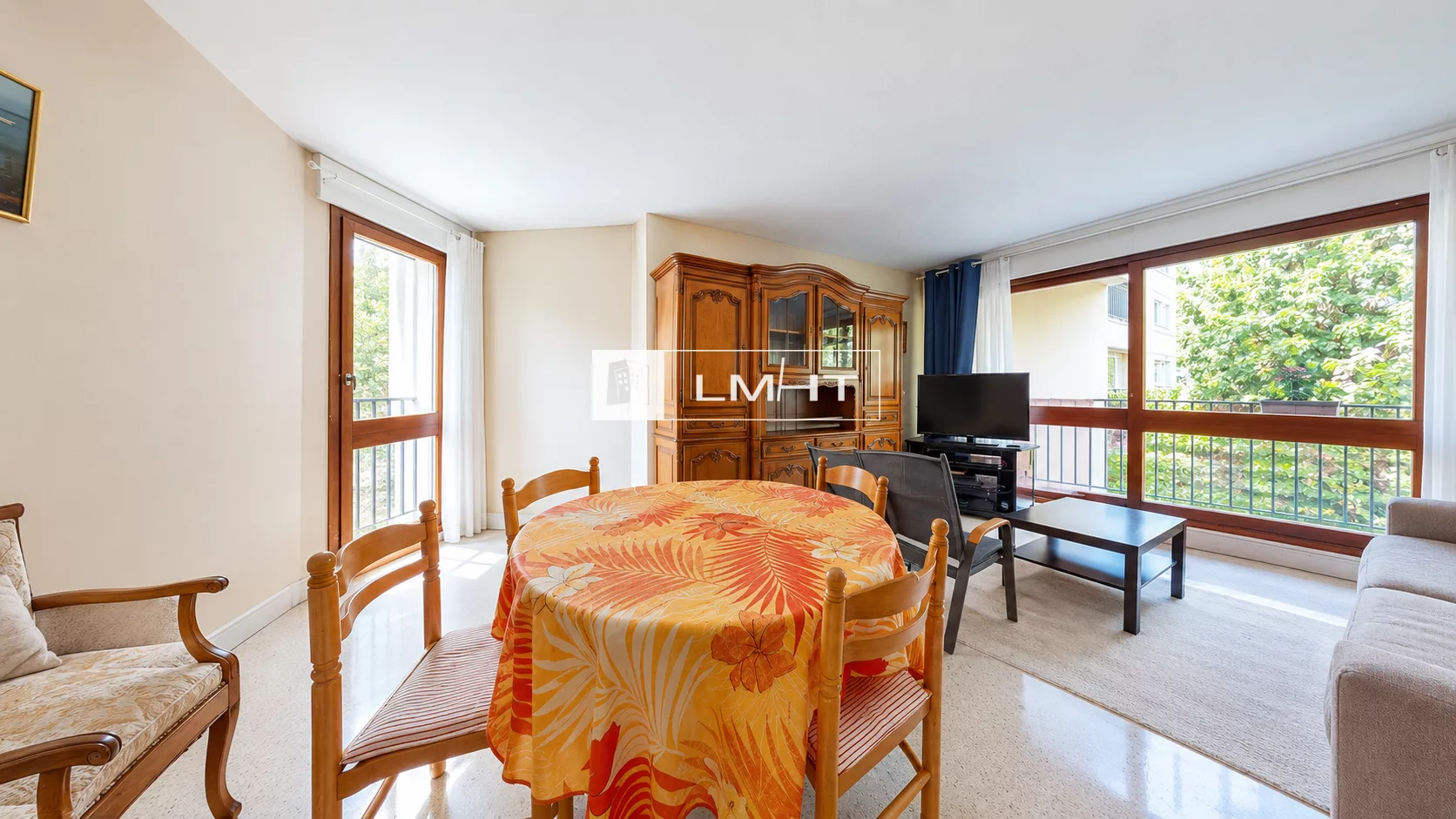 fr78-504-eb4259a2 Appartement T2 de 55m2 + Cave + Balcon à Le Chesnay Rocquencourt